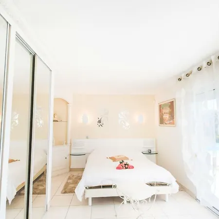 La Casetta Dei Fiori Vi3078