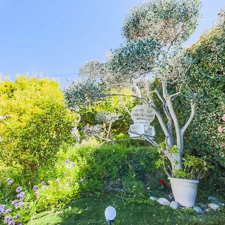 La Casetta Dei Fiori Vi3078 וילה