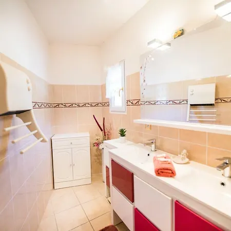 La Casetta Dei Fiori Vi3078 ניס